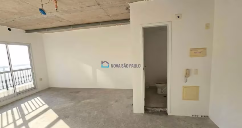 Sala comercial de 37m, com 1 vaga, próximo ao metrô santa cruz