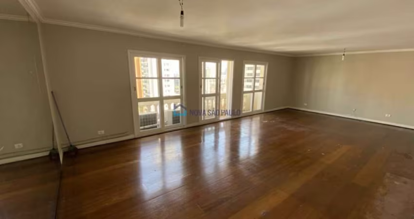 Apartamento no Jardim Paulista- Al Joaquim Eugênio de Lima, 1118