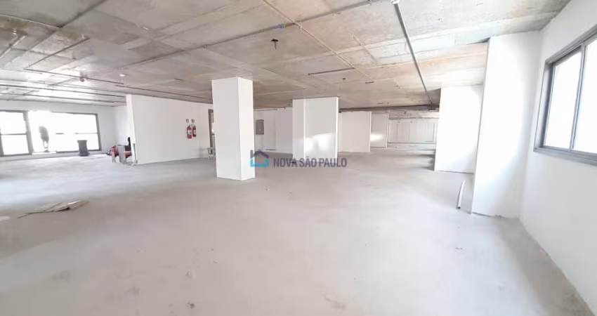 Laje Corporativa com 690 m² | 6 vagas | Padrão construtora | Jabaquara | Estação Conceição