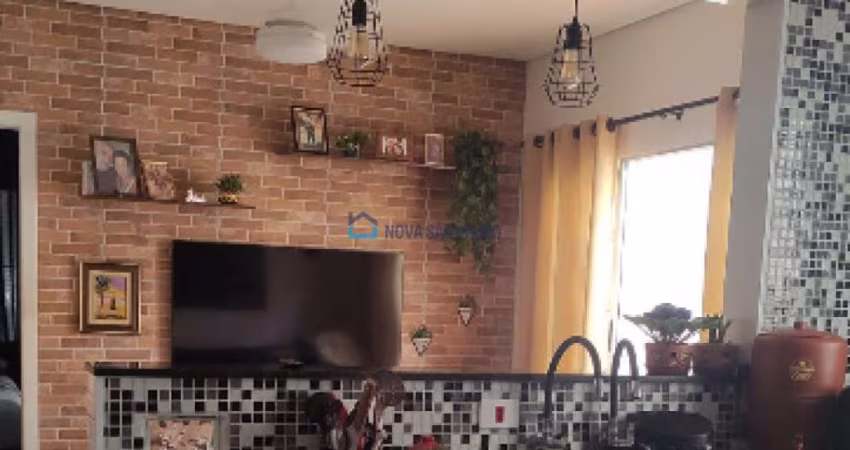 Casa térrea 2 dormitórios, 2 vagas, 116 m² - Vila Liviero