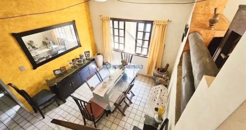 Excelente casa em condomínio fechado na região de cotia