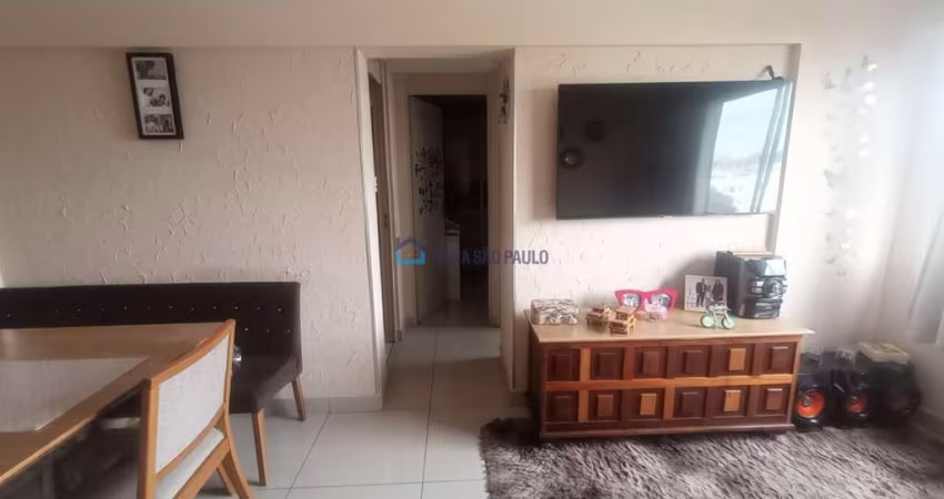 Apartamento Reformado 2 dormitórios  1 vaga