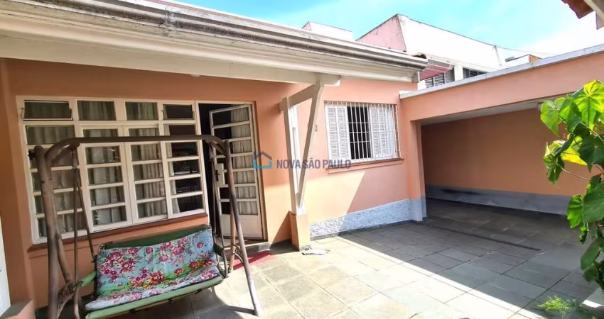 Casa térrea a venda no Planalto Paulista
