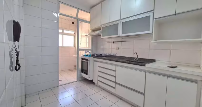 Apartamento de frente, andar mediano, perto do metrô conceição com 2 vagas de garagem! oportunidade!