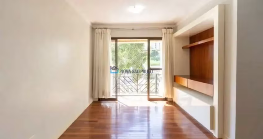 Apartamento à venda, 87,76 m², 3quartos, sendo 1 suíte, closet, 2 vagas na Vila Clementino.
