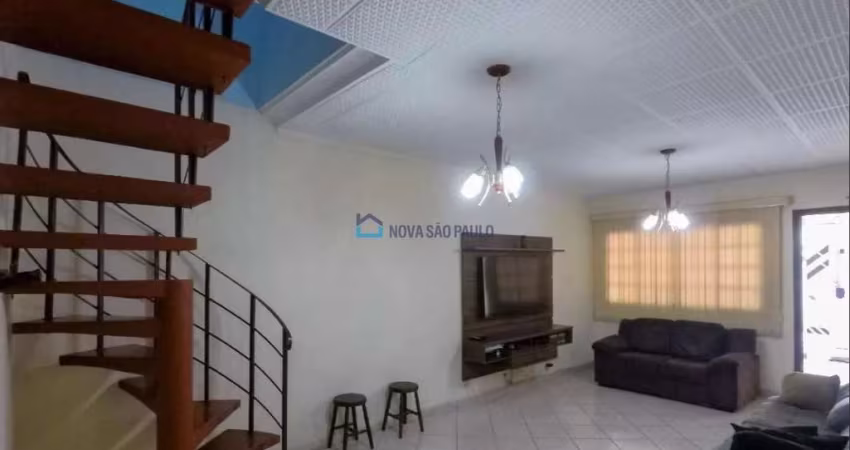 Sobrado à venda ,130m2, 3 quartos sendo 1 suíte, no Ipiranga