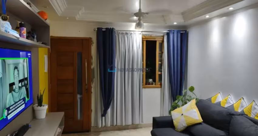 Casa de vila com portão, 2 dormitórios no jabaquara