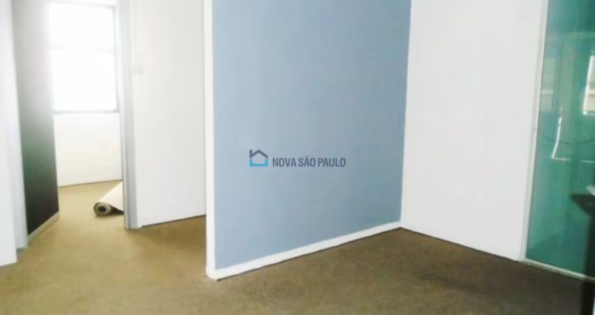 Conjunto Comercial em Indianópolis com 112m² - 2 Vagas