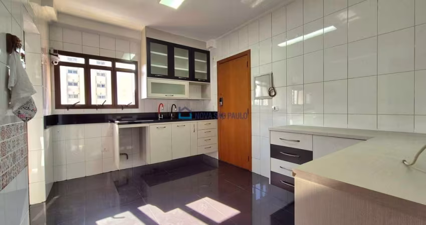 Apartamento impecável próximo ao metrô Praça da Árvore!