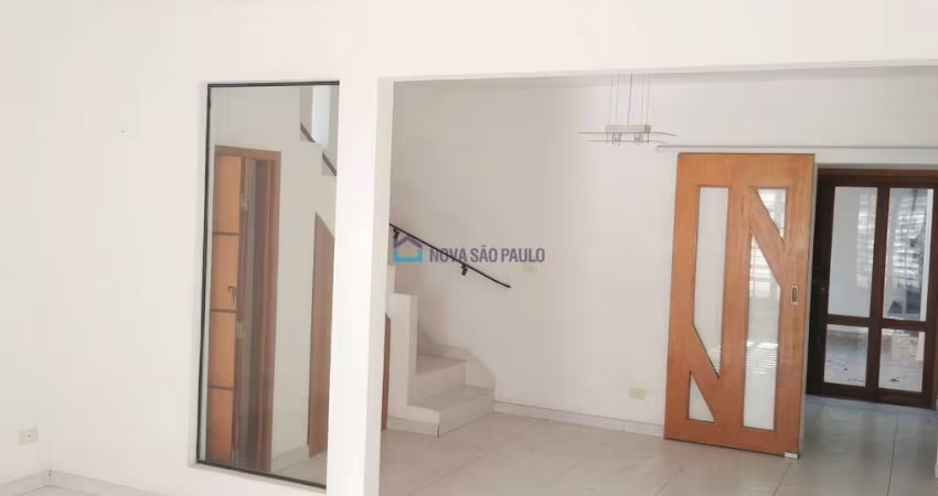 Sobrado de 170m², 2 Dormitórios, Indianópolis
