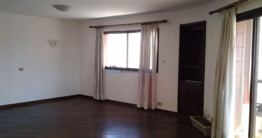 Apartamento à venda, no Brooklin com3 dormitórios e 3 vagas de garagem
