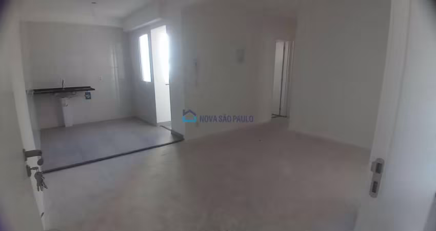 Apartamento 2 Dormitórios e 1 Vaga à Venda na Vila Gumercindo.