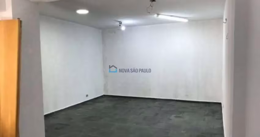 Casa 03 dormitórios 01 suíte 02 vagas - Vila Nova Conceição