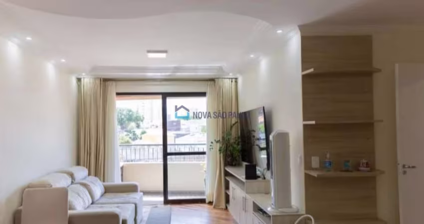 Apartamento na Saúde 4 dorm.