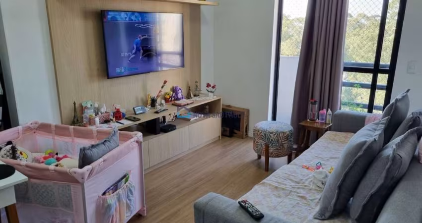 Apartamento Zoológico, andar mediano, reformado,  próximo as escolas, delegacia, supermercados,.