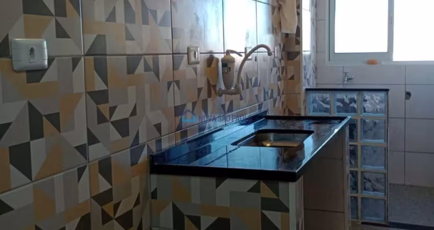 Apartamento com 01 dormitórios na região da Liberdade.