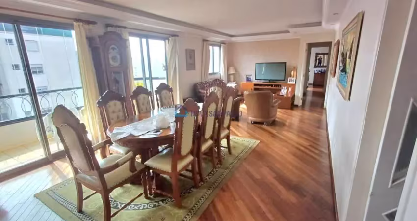 Apartamento de 4 dormitórios, suíte e 2 vagas de  garagem a 500 metros do metrô são judas!
