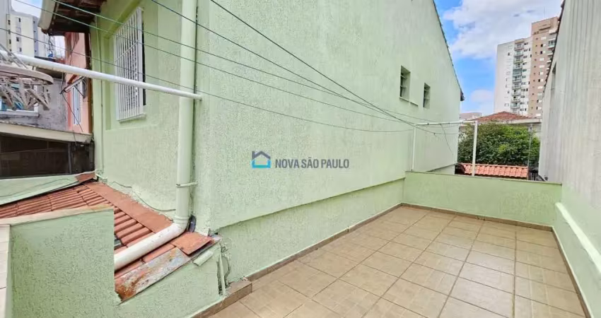 Casa com 3 quartos à venda na Rua Américo Ribeiro, --, Vila Gumercindo, São Paulo