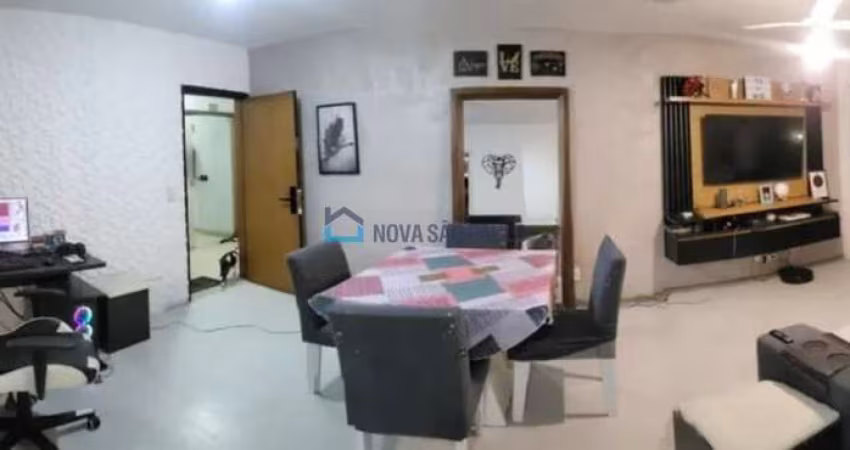 Apartamento no Brooklin, com 1 dormitório, sala, 1 vaga de garagem.