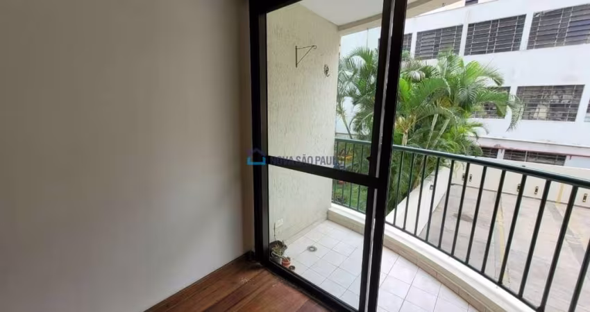 Apartamento | Saúde | 2 quartos | 1 suíte | 1 vaga | 64 m²