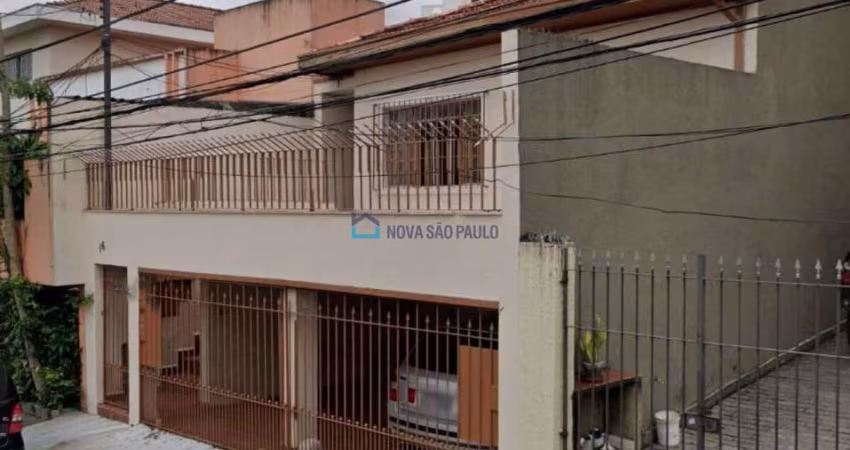 Casa térrea de 198m², 3 dormitórios, 2 vagas na Vila Guarani