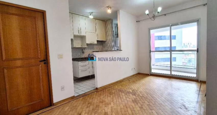 Apartamento de 2 dormitório perto do metrô São Judas, andar mediano!