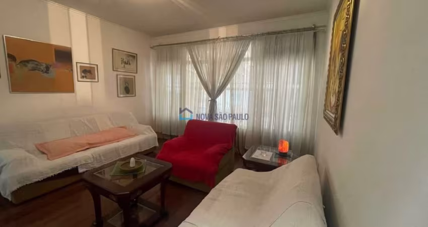 Sobrado 312m², Planalto Paulista, 3  quartos sendo 3 suítes, 2 vagas, próximo metrô São Judas