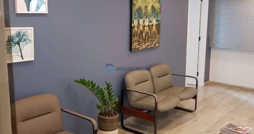 Sala Comercial à Venda na Bela Vista, com 104m², com 4 salas e 1 sala de espera.