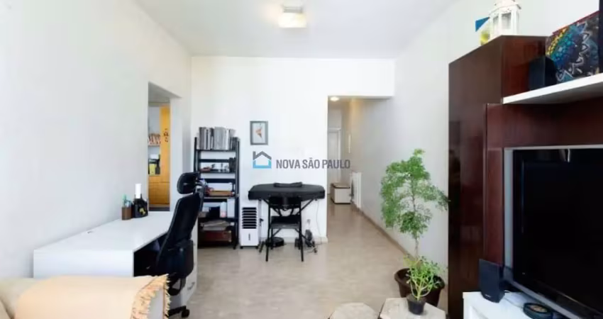 Apartamento, 2 Quartos, 2 banheiros à Venda em Moema.