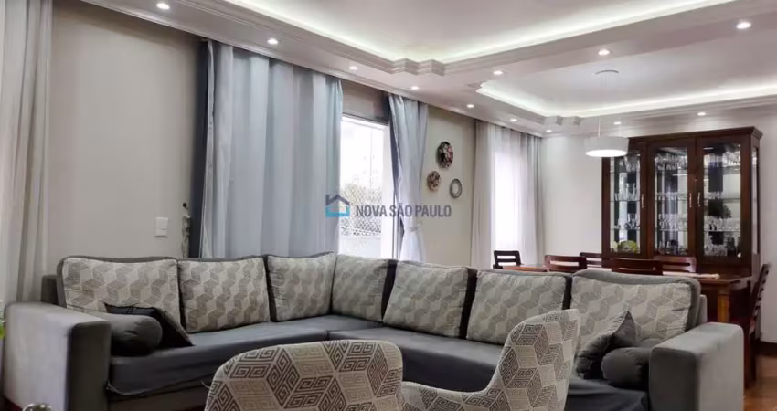 Sobrado com 03 dormitórios na região do Jabaquara