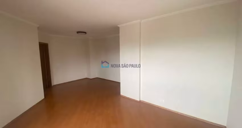 Apartamento 03 dormitórios e 03 vagas na saúde! 118m2!