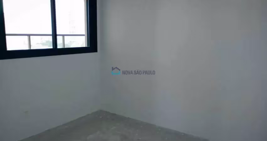 Apartamento 4 dormitórios, 2 suites, 2 vagas, 158m2, porta blindadaaclimação