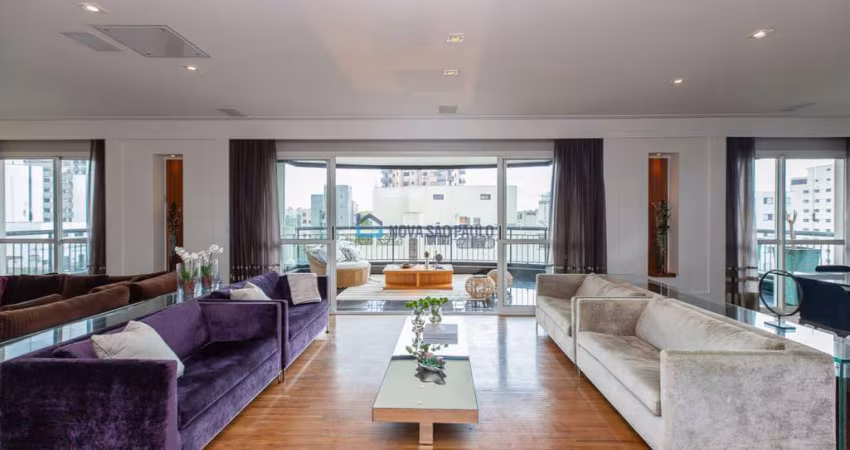 Apartamento com varanda gourmet , Moema, 4 dormitórios sendo 3 suítes , 5 vagas