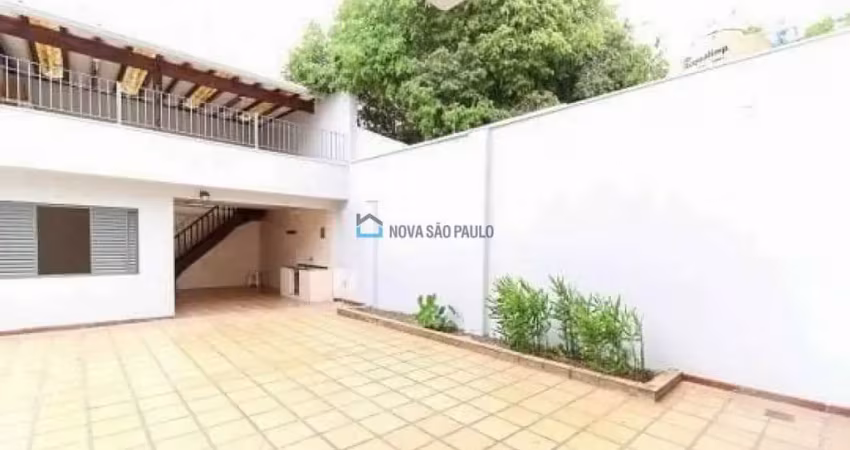 Casa aconchegante e espaçosa no coração da aclimação -  preço abaixo do mercado