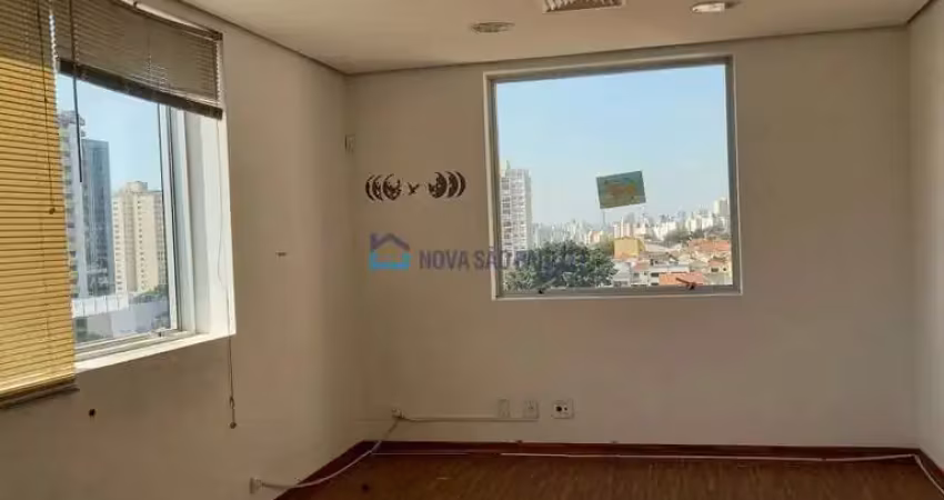 Sala comercial  36m2, 1 vaga. ao lado  do parque da aclimação