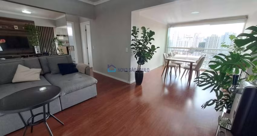 Apartamento com 64 m², 2 dormitórios