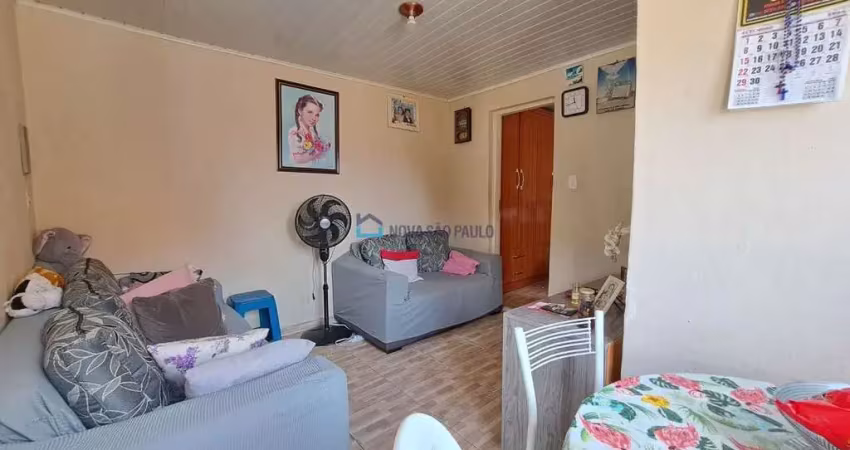 Casa térrea à venda na vila do encontro com 1 dormitório