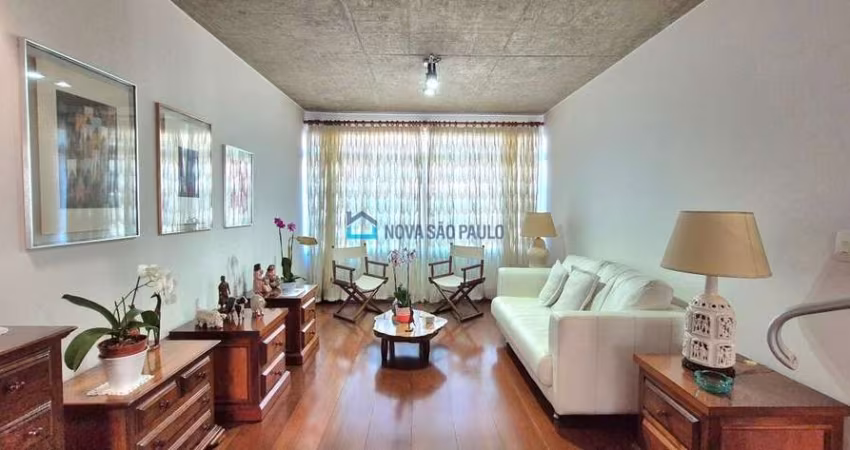 Casa de vila no Planalto Paulista, com portaria 24 horas com controle de acesso!