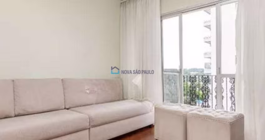 Apartamento 110m²,  Brooklin, 3 dormitórios. Ótima localização.