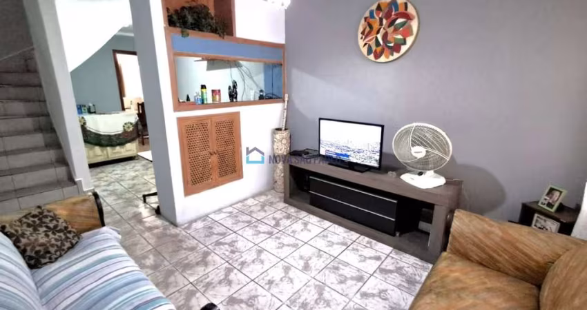 Casa à Venda na Vila Fachini, 2 quartos, 1 vaga.