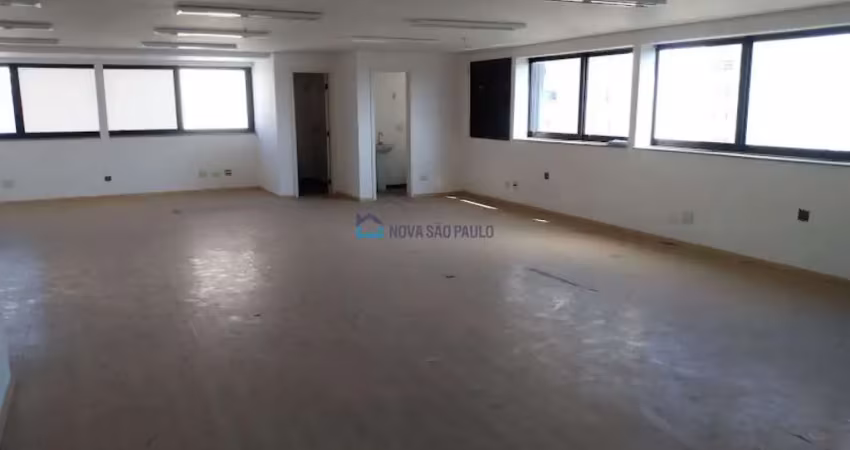Sala comercial com 130m² proximo ao metro mar.deodoro