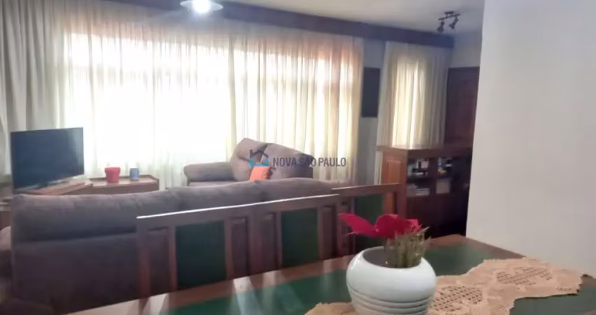 Casa 126m , 2 dormitórios , edícula e churrasqueira. ipiranga