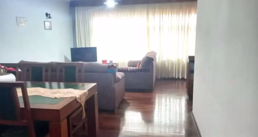 Casa 126m , 2 dormitórios , edícula e churrasqueira. ipiranga