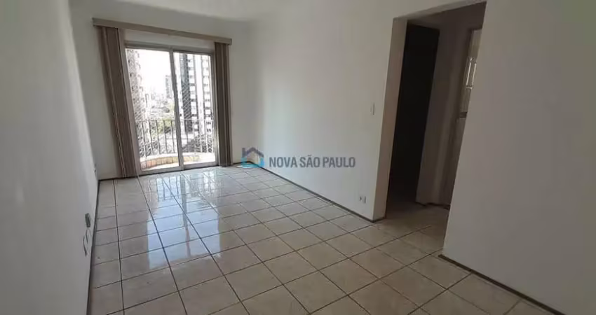 Apartamento próximo ao metrô saúde - 1 dormitório com sacada