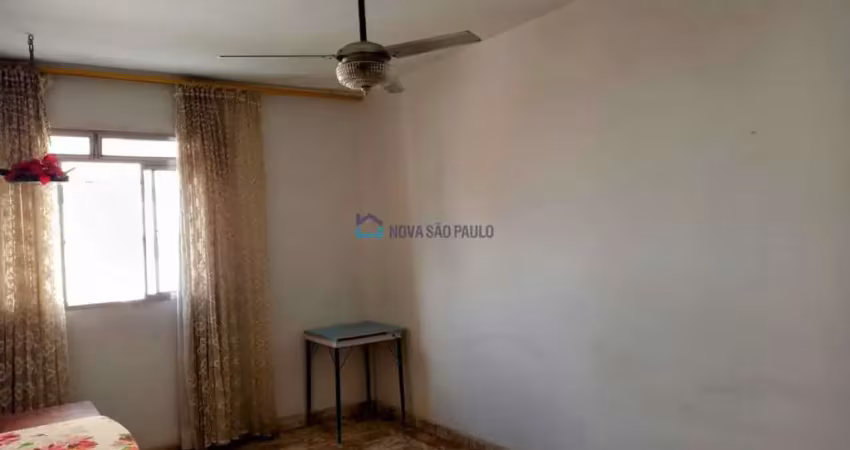 Apartamento 2 quartos, 1 vaga, a 350 metros do metrô liberdade