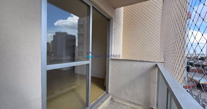 Apartamento de 2 dormitórios e 2 vagas na Saúde.