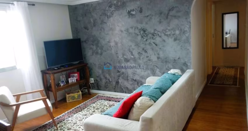 Apartamento a venda em Vila Mariana . 3 dormitórios (1 suíte) . 3 banheiros . 1 vaga . 92m2