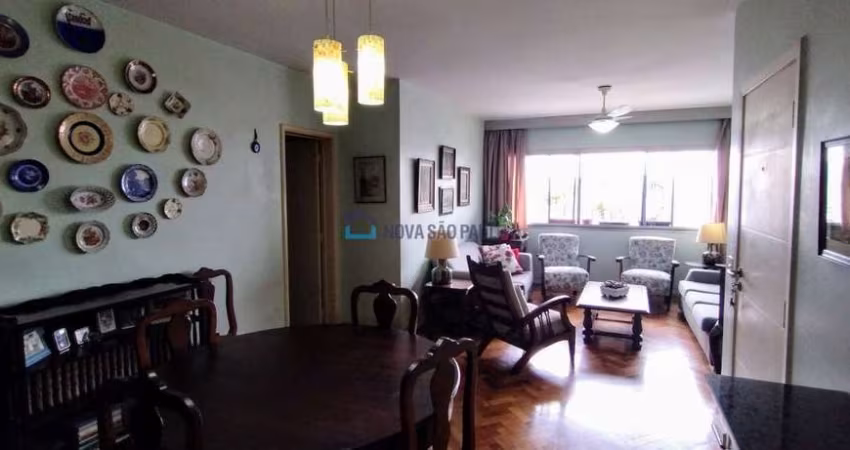 Apartamento de 107m²  com 3 Dormitórios - Campo Belo