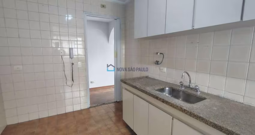 Apartamento com 3 quartos à venda, 65 m²