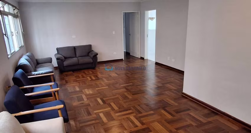 Apartamento à venda em São Paulo, Zona Sul, Vila Mariana, a 900 metros do metrô